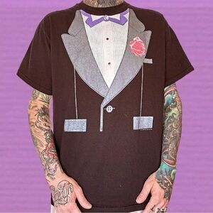 Vintage fruit loom tuxedo t shirt fits men’s L black purple red white